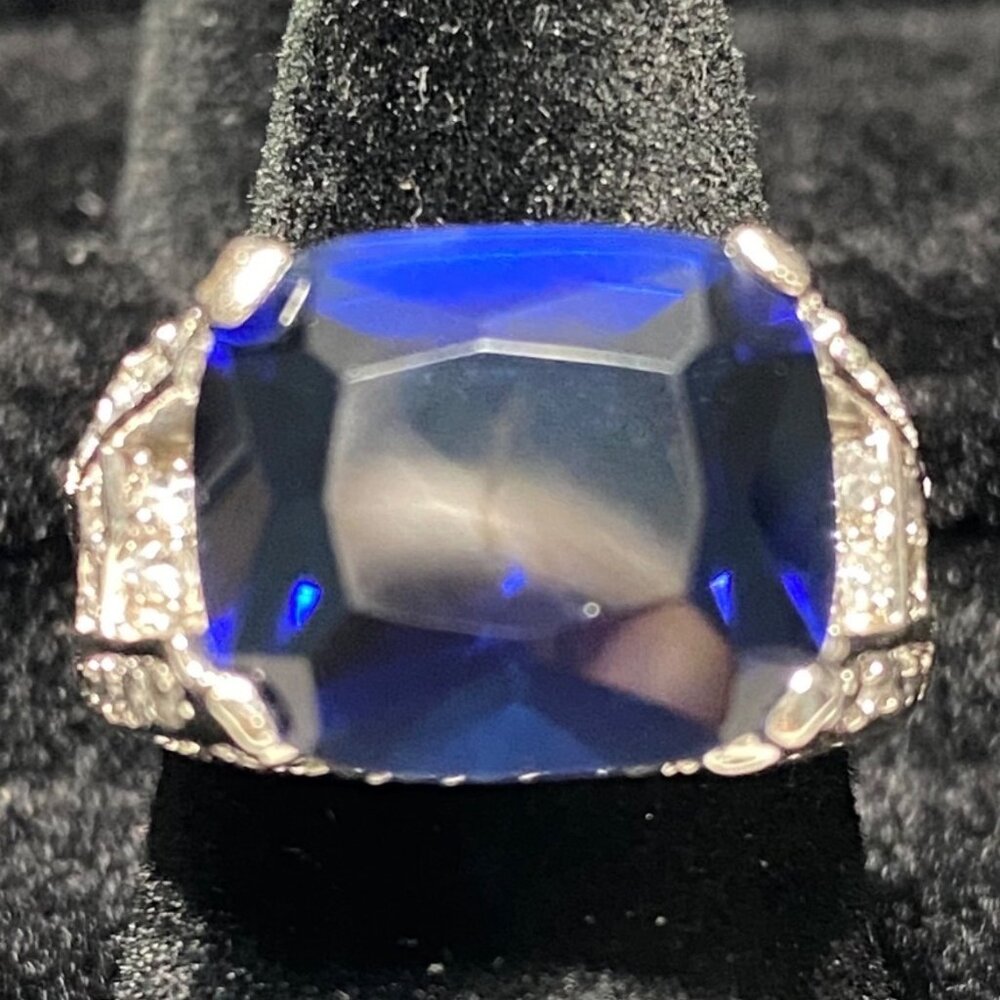 Ring Size 6 Blue Faceted CZ Cubic Zirconia Sterling Silver Stamped 925 Vintage J